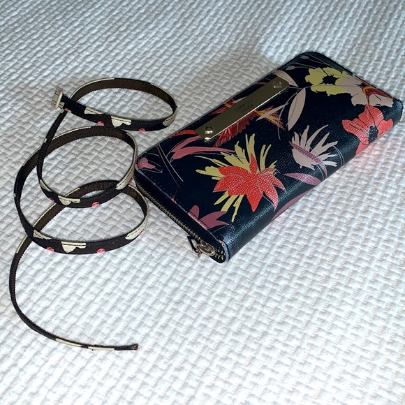 Guess floral print leather wallet - Picture 12 of 12